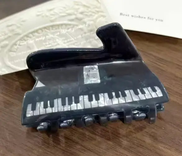 Hair Claw Grand Piano