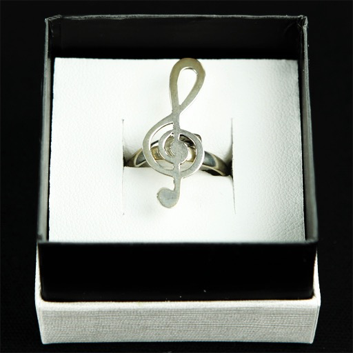 RING STERLING SILVER TREBLE CLEF. LARGE SIZE 9